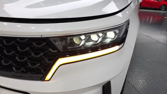 Kia 4 HEV 1.6 2WD 2023 23