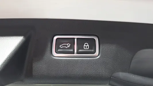 Kia 4 HEV 1.6 2WD 2023 28