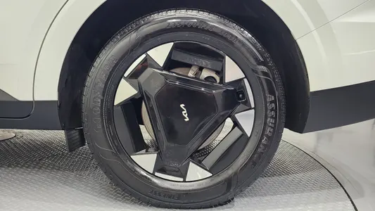 Kia 4 HEV 9 2025 22