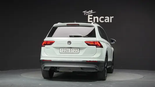 Volkswagen 2 2.0 TDI 2019 4
