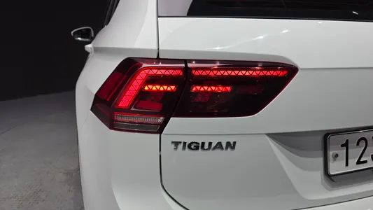 Volkswagen 2 2.0 TDI 2019 23