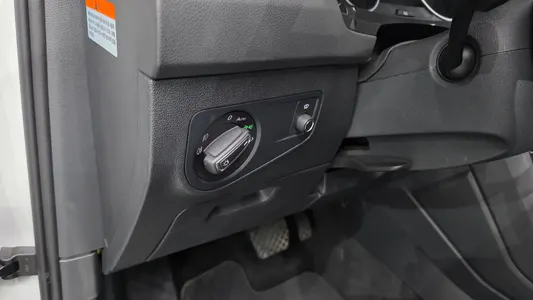 Volkswagen 2 2.0 TDI 2019 28
