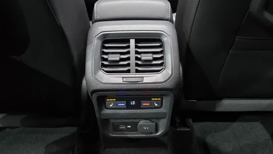 Volkswagen 2 2.0 TDI 2019 37