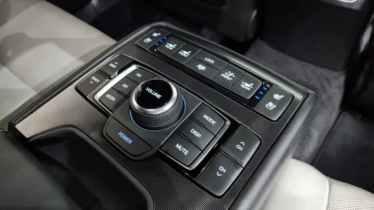 Genesis G80 3.3 T-GDI AWD 2018 19