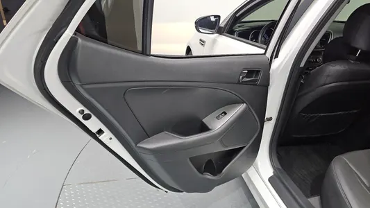 Kia K5 2015 25