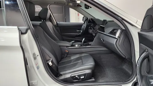 BMW 3 Series GT (F34) GT 320d 2020 26