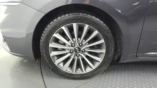 Kia K7 3.3 GDI 2017 5