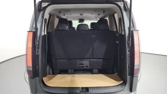 Hyundai Staria 4WD 9 2022 20