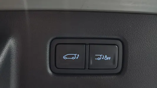Hyundai Staria 4WD 9 2022 18