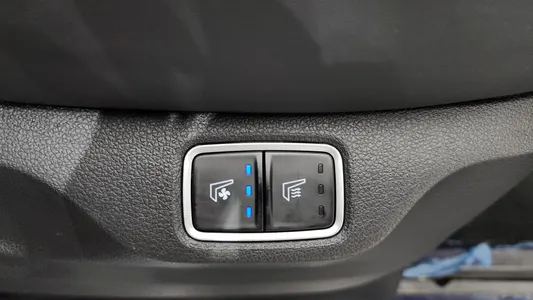 Hyundai Staria 4WD 9 2022 19
