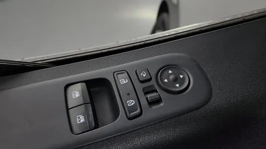 Hyundai Staria 4WD 9 2022 30