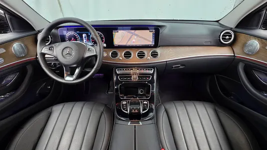 Mercedes-Benz E-Class W213 E300 4MATIC 2018 7