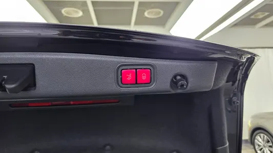 Mercedes-Benz E-Class W213 E300 4MATIC 2018 32