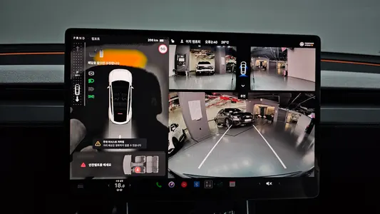 Tesla Y RWD 2025 15
