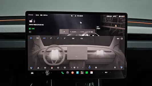 Tesla Y RWD 2025 16
