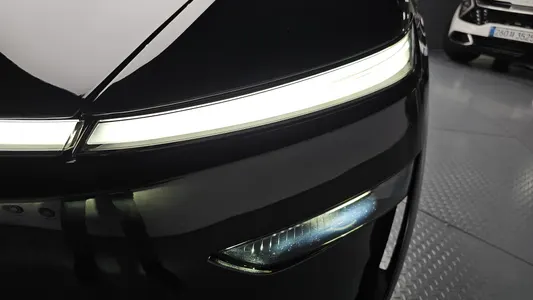 Tesla Y RWD 2025 23