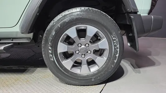 Jeep (JL) 2.0 4 2023 21