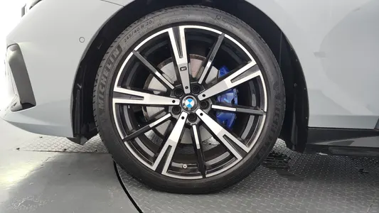 BMW 5 Series (G60) 530i xDrive M 2025 5