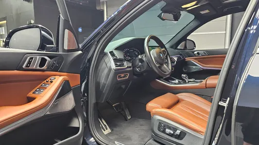 BMW X5 (G05) M50i 2022 10