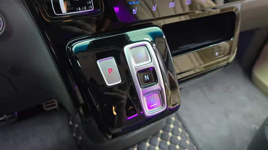 Hyundai Staria 4WD 2023 9