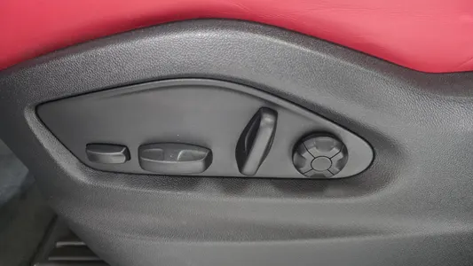 Porsche (PO536) 3.0 2023 32