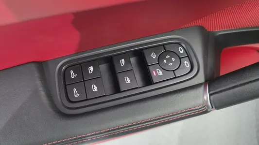 Porsche (PO536) 3.0 2023 37