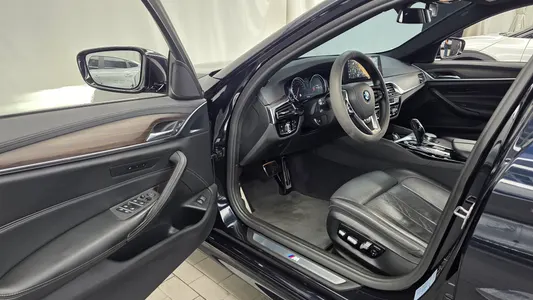 BMW 5 Series (G30) 520d xDrive M 2018 10