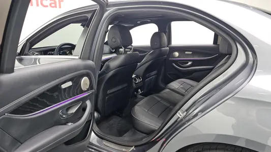 Mercedes-Benz E-Class W213 E250 AMG Line 2022 12