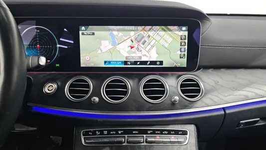 Mercedes-Benz E-Class W213 E250 AMG Line 2022 14