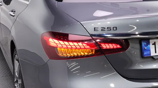Mercedes-Benz E-Class W213 E250 AMG Line 2022 23