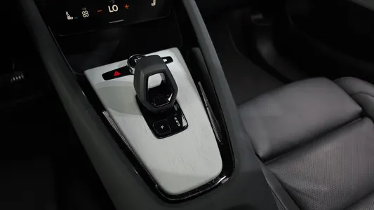 Polestar 2 2025 9