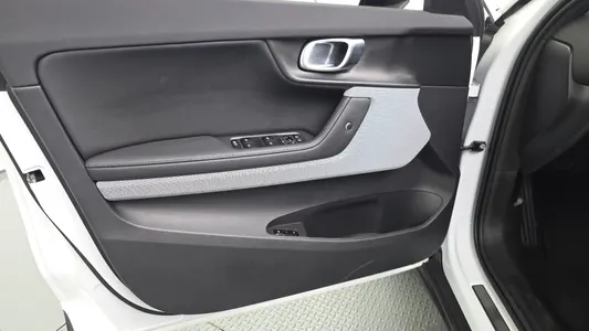Polestar 2 2025 24