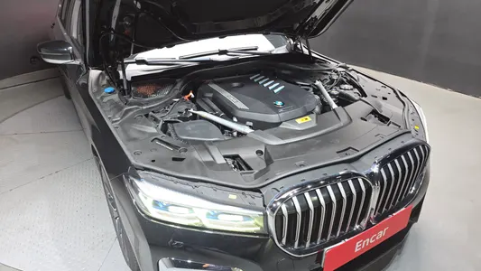 BMW 7 Series (G11) 745Le i M 2020 6