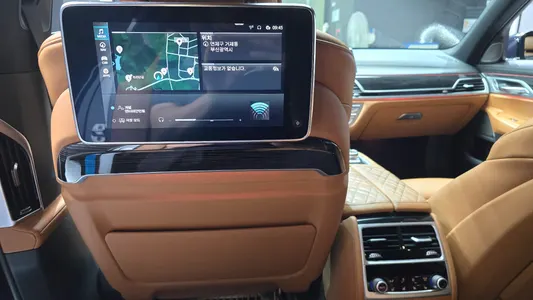 BMW 7 Series (G11) 745Le i M 2020 12