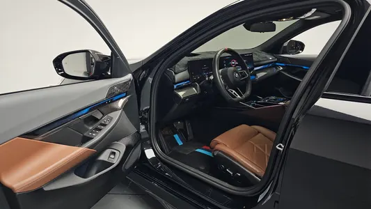 BMW i5 (G60) M60 xDrive 2025 9