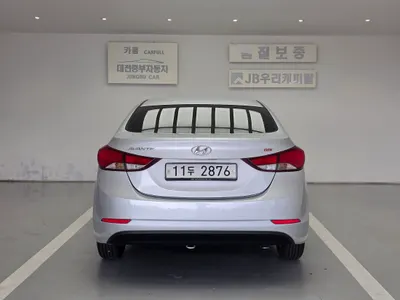 Hyundai 아반떼 1.6 GDi 2015 4