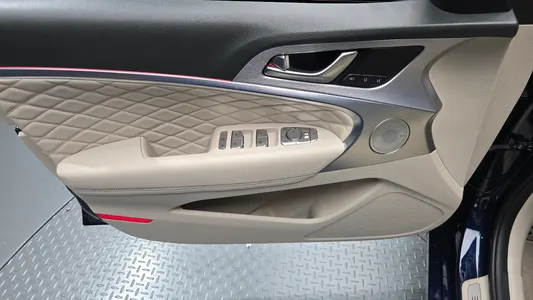 Genesis G70 2.0T AWD 2020 24