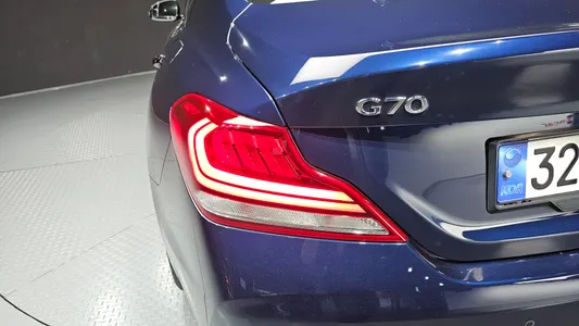 Genesis G70 2.0T AWD 2020 23