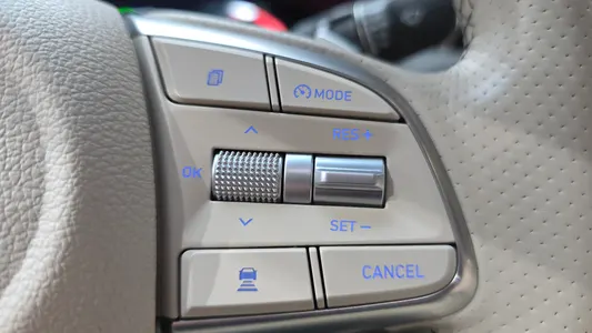 Genesis G70 2.0T AWD 2020 32