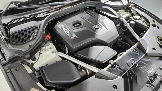 BMW 5 Series (G30) 530i 2019 6