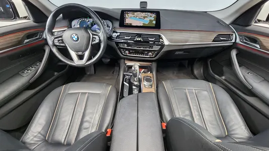 BMW 5 Series (G30) 530i 2019 7