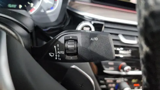 BMW 5 Series (G30) 530i 2019 17