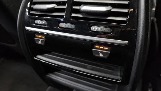 BMW 5 Series (G30) 530i 2019 19