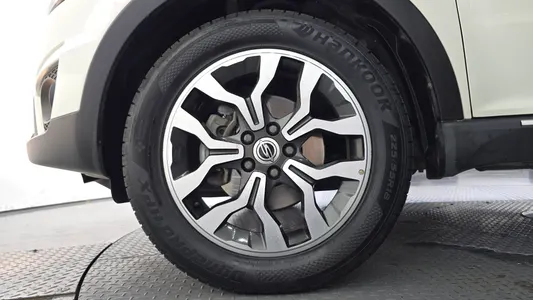 KG Mobility C 2.2 RX 2WD 2015 5
