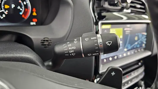 Jaguar XE 20t 2018 26