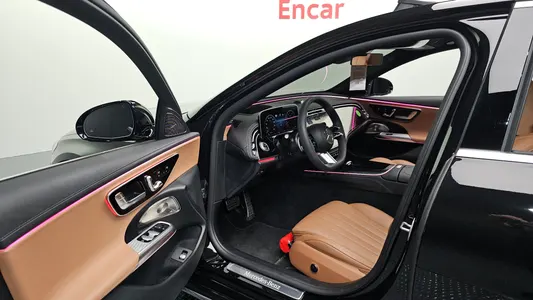 Mercedes-Benz E-Class W214 E300 4MATIC AMG Line 2025 10