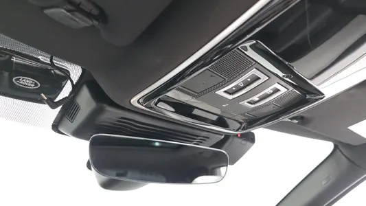 Land Rover 레인지로버 벨라 2.0 P250 SE 2026 17
