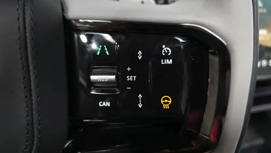 Land Rover 레인지로버 벨라 2.0 P250 SE 2026 28