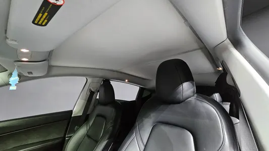 Tesla Y AWD 2021 19
