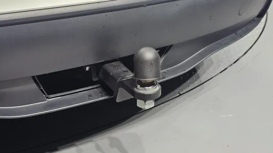 Tesla Y AWD 2021 36